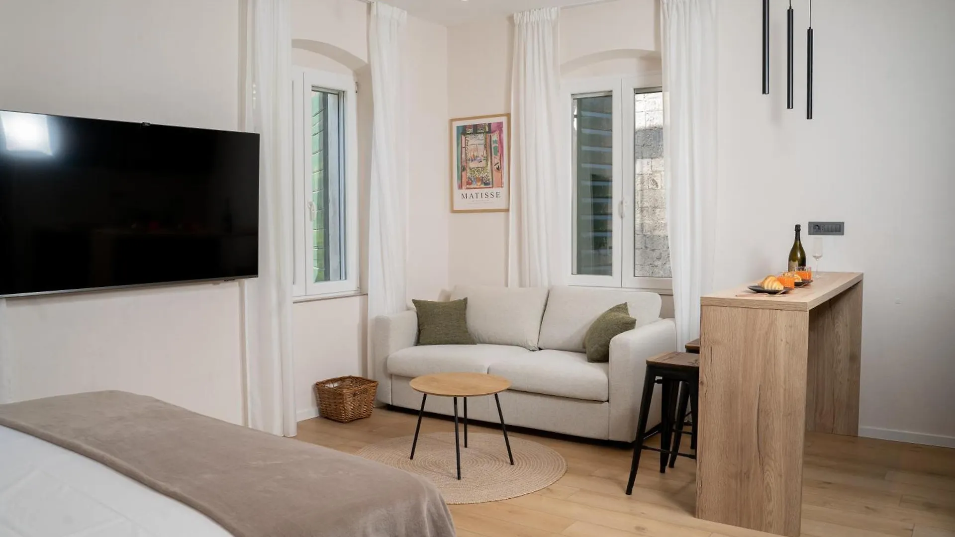 Scala Suites Σπλιτ
